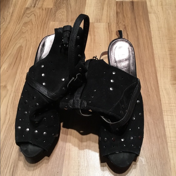 N.Y.L.A black platform *offers welcome* - Picture 3 of 3